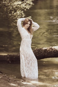 正版资料2025年澳门免费-政策适配说明