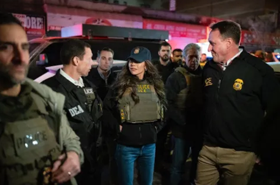 再引争议！美国土安全部长被爆支持为“移民竞争美公民身份”推出真人秀，美官员回应