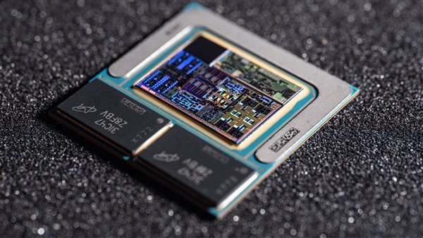 近1.5亿像素!Intel Lunar Lake处理器超高清内核照