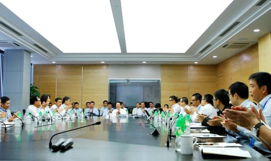 美的方洪波谈汰换员工：企业只有不断优化才能向前