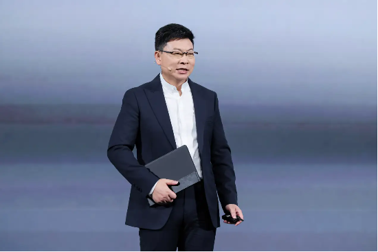 预约数近5万！ 华为，迈出“终结Windows时代”的第一步！