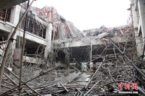 如何处理工地工伤情况？工地工伤处理有哪些步骤和注意事项？