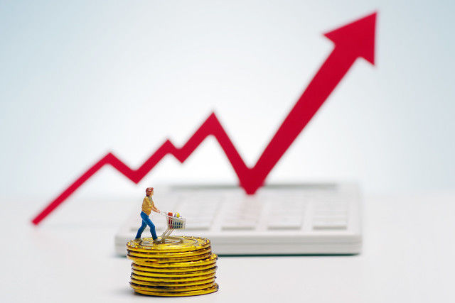 银行卡消费的分期提前还款违约金计算？