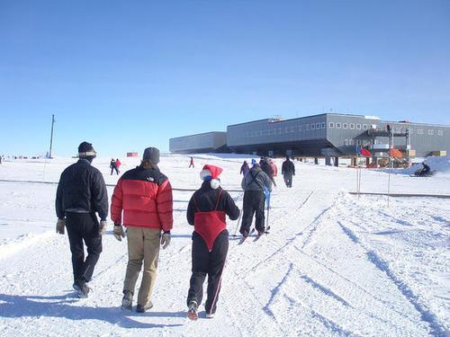 冬季头盔怎么防雾？防雾措施效果如何保持？