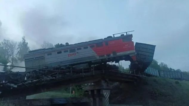 突发!俄罗斯又一桥梁坍塌!系24小时内第二座