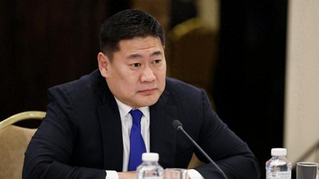 蒙古国“80后”总理遭解职，其子此前被曝生活奢华引发抗议