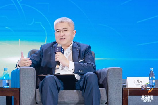 奔驰销售公司总裁段建军：反对无序价格战，汽车赛道足够大，需要百家争鸣