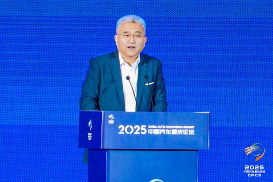 奔驰销售公司总裁段建军：对汽车制造充满敬畏，量产前均有“地狱级”安全测试