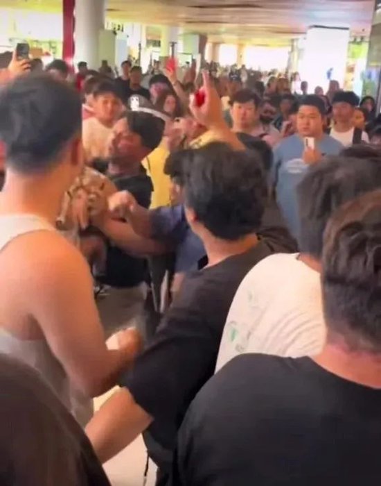 比买黄金还赚钱！“塑料茅台”Labubu捧出河南新首富