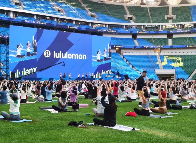 lululemon“江郎才尽”