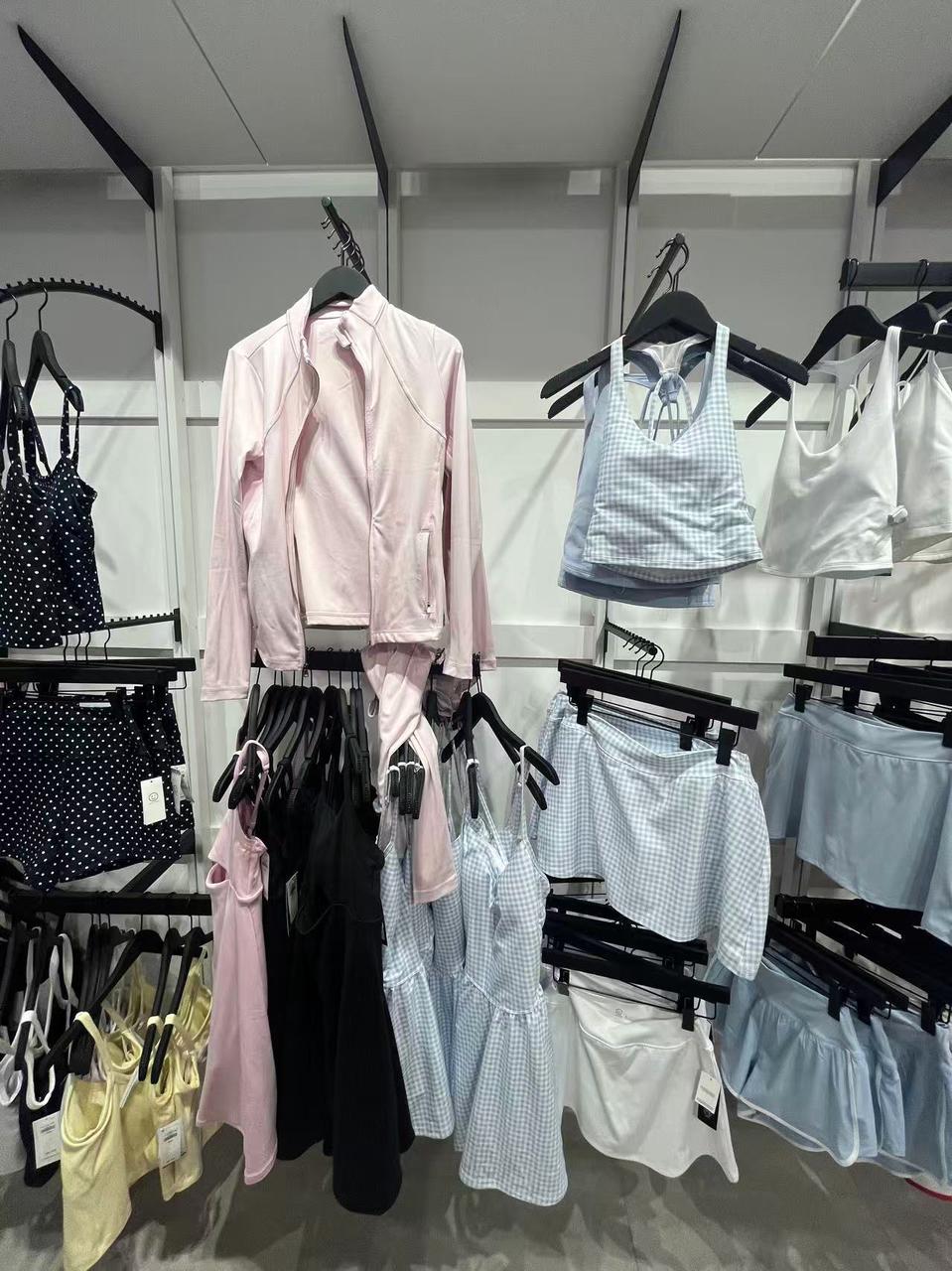 lululemon“江郎才尽”