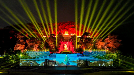 光峰科技点亮安源胜利广场光影秀:唤醒红色记忆