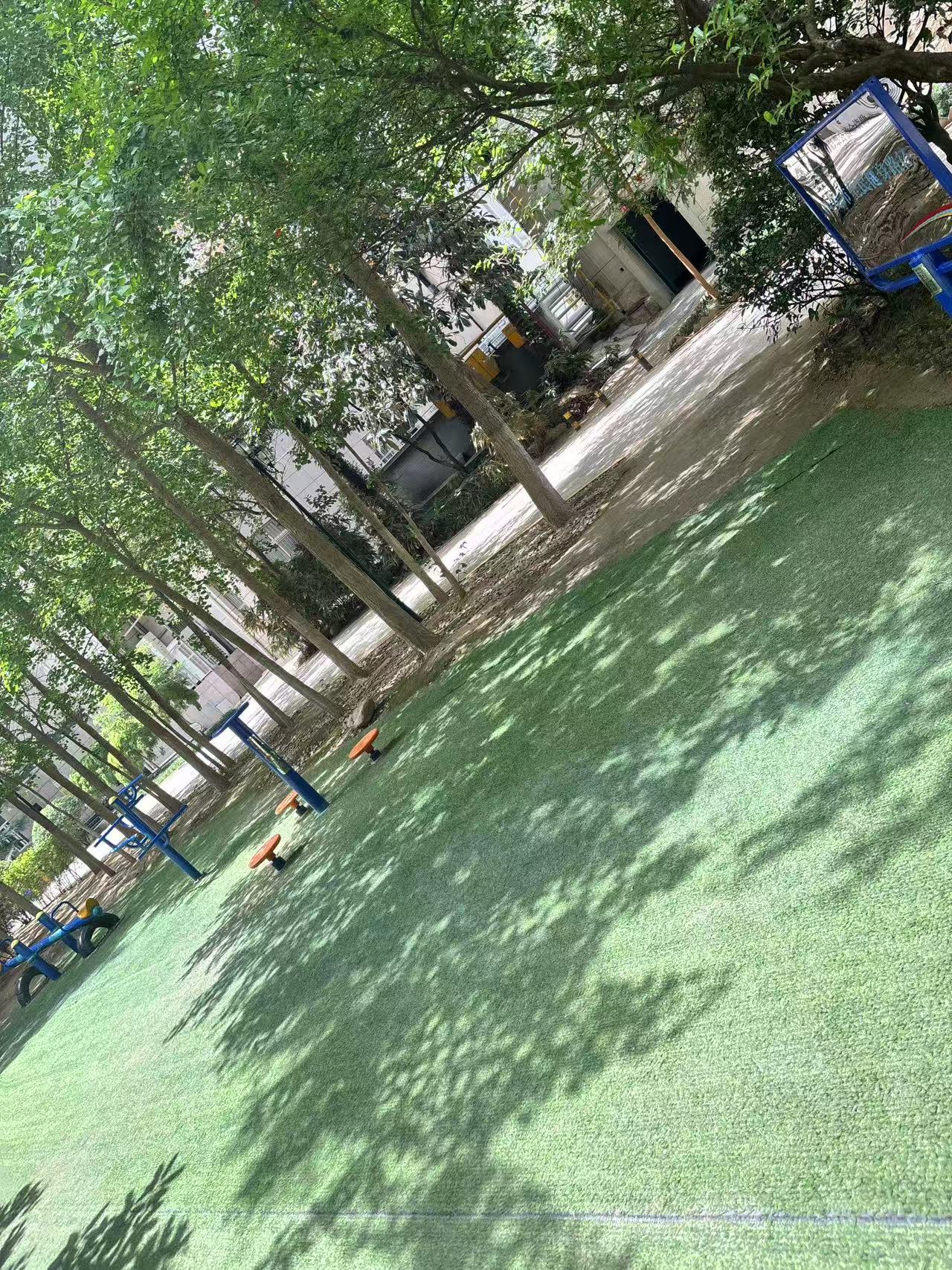 西安开发商闹市区盖数栋违建，且涉嫌私售土地获利逾千万？