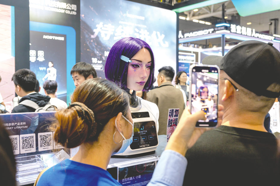 松延动力携手“编程猫”闯入人形机器人教育场景