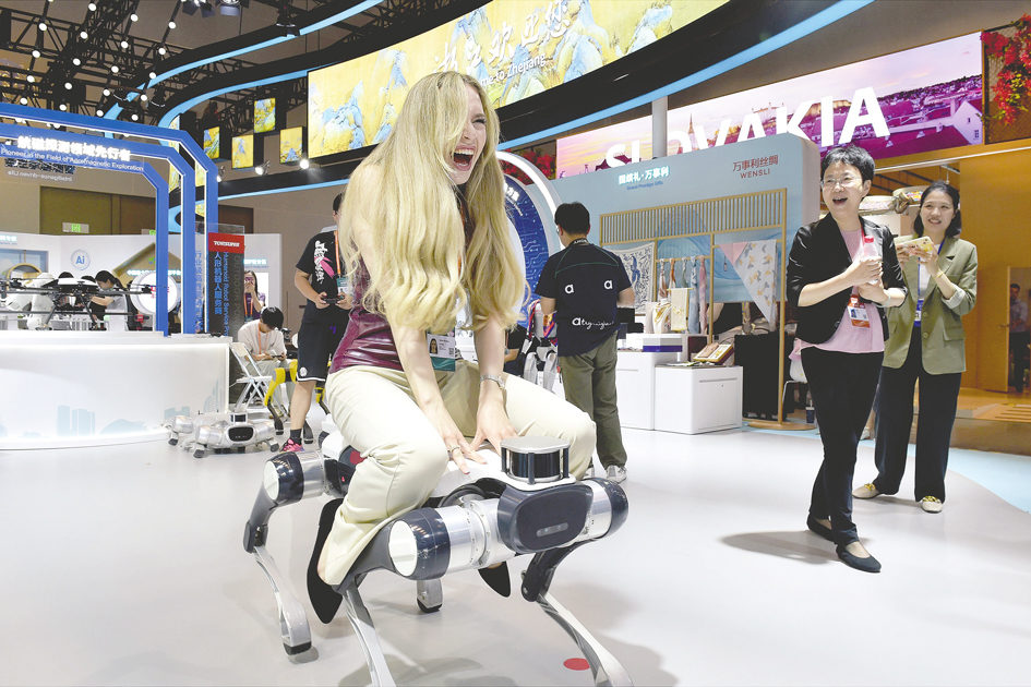 中坚科技递表港交所 上半年净利润同比增速不到2%