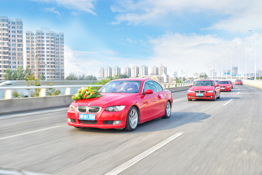 四驱汽车相比两驱有哪些优势？