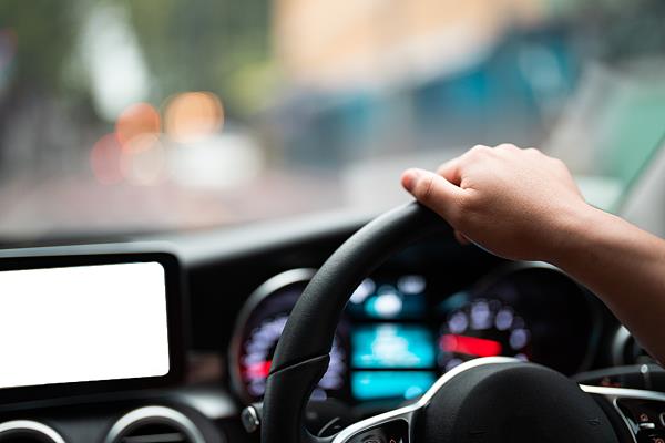 “低价车险”实为骗局!车主购买保险产品如何避坑?