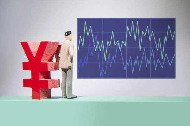 房产与股票哪个更适合投资？