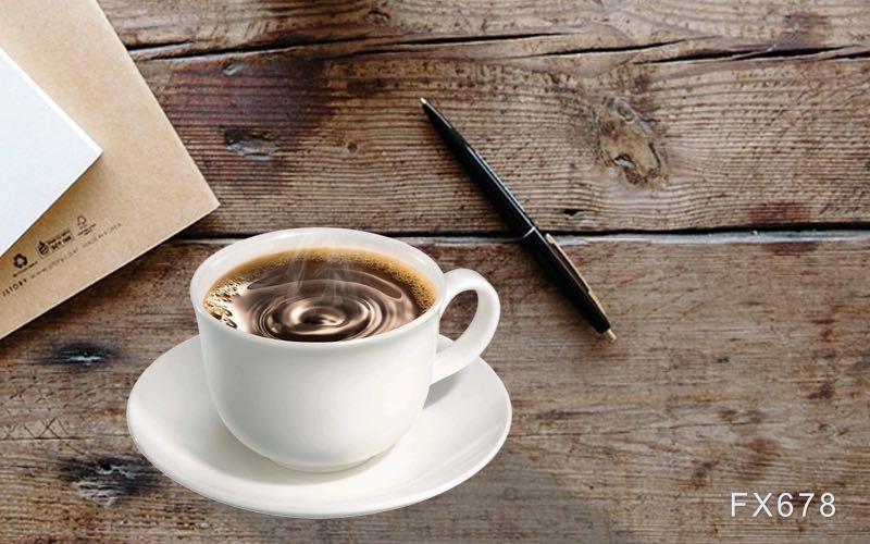 12月4日财经早餐：美民间就业数据疲软，金价持稳，白银再创新高，供应担忧支撑油价