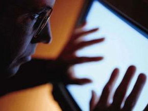 期货交易中如何有效控制市场风险？