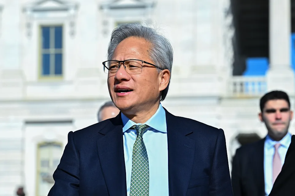 老黄极限游说成功！美国想卖中国英伟达GPU了？